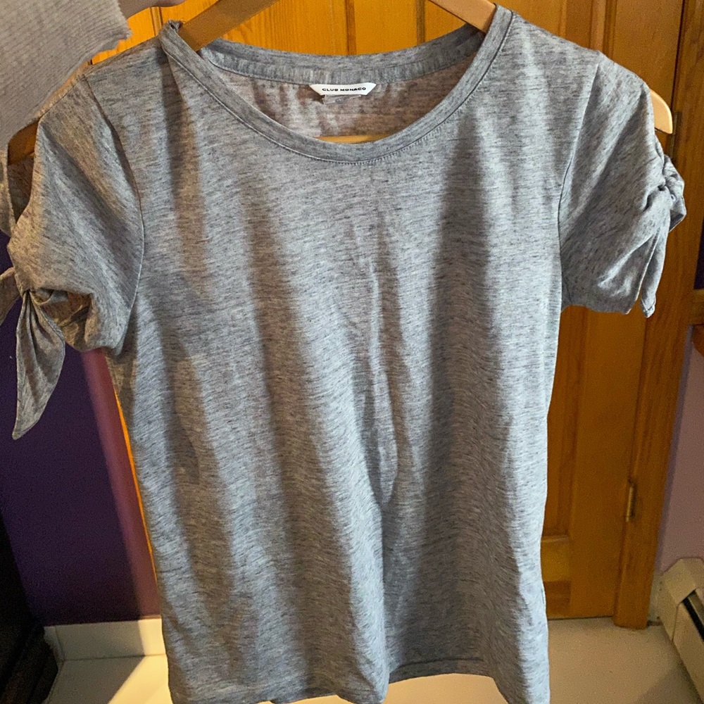 CLUB MONACO GREY TEE SIZE XS